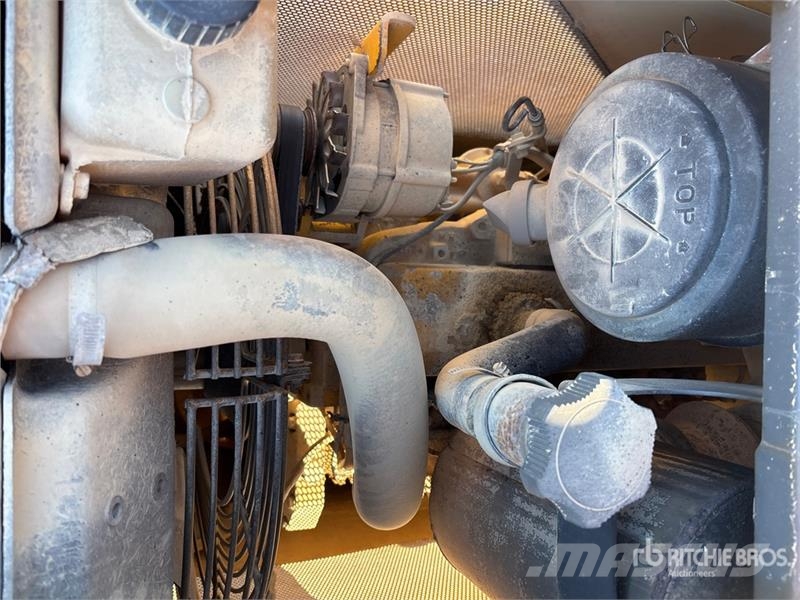 John Deere 450H LGP Crawler dozers
