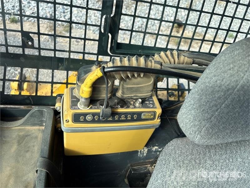 John Deere 450J LT Buldožerji goseničarji