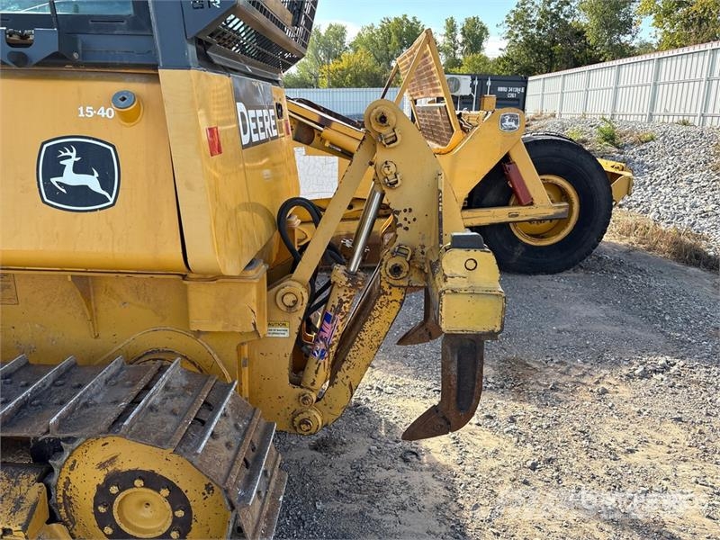John Deere 450J LT Buldožerji goseničarji