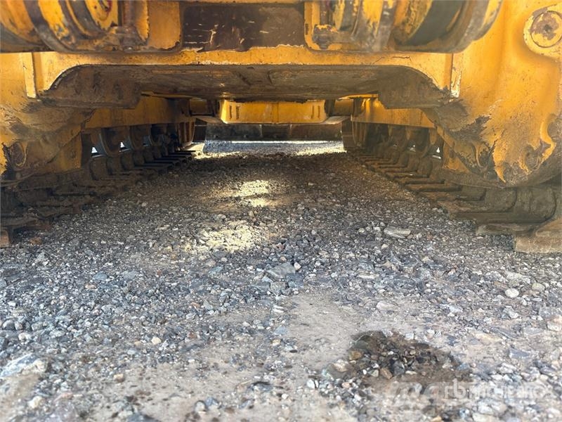John Deere 450J LT Buldožerji goseničarji