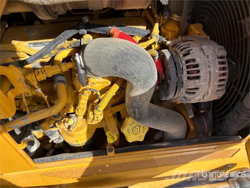 John Deere 450K Crawler Dozer Buldožeri gusjeničari