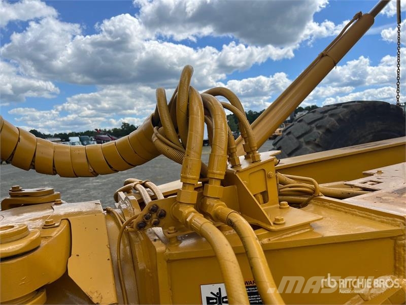 John Deere 460E Σπαστό Dump Truck ADT