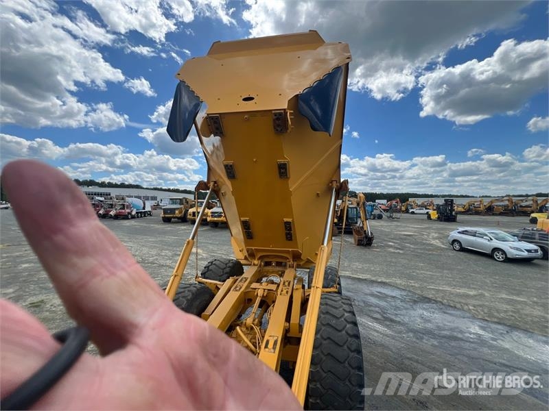 John Deere 460E Σπαστό Dump Truck ADT