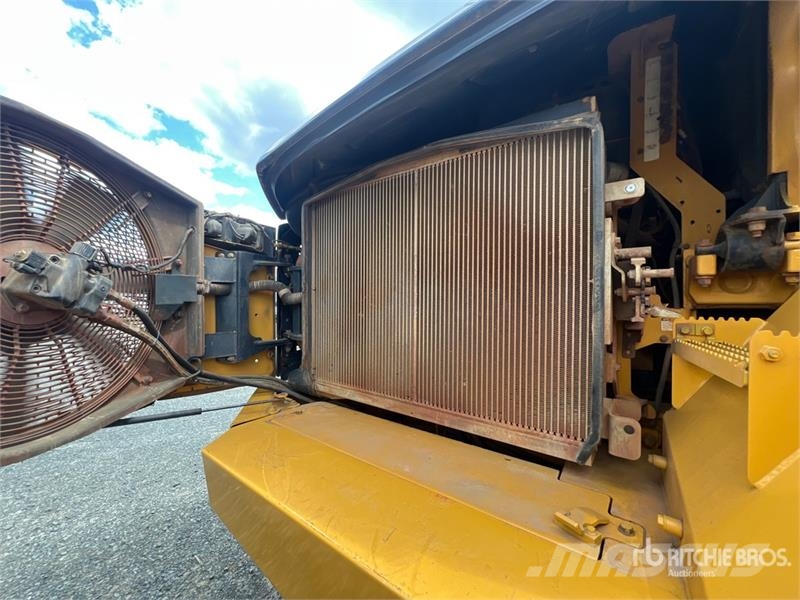 John Deere 460E Σπαστό Dump Truck ADT