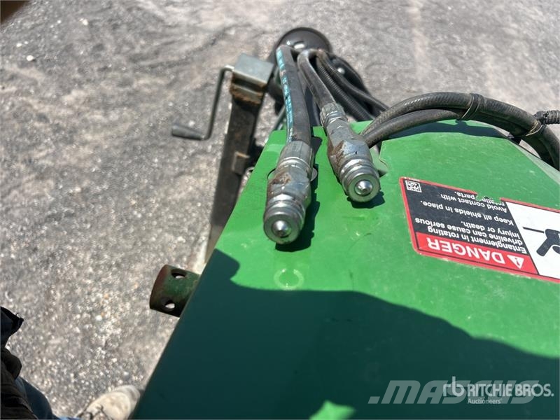 John Deere 460M Round Baler Balirke (okrogle bale)