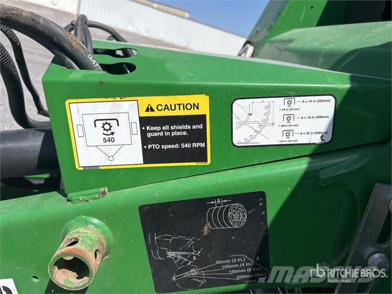 John Deere 460M Round Baler Balirke (okrogle bale)