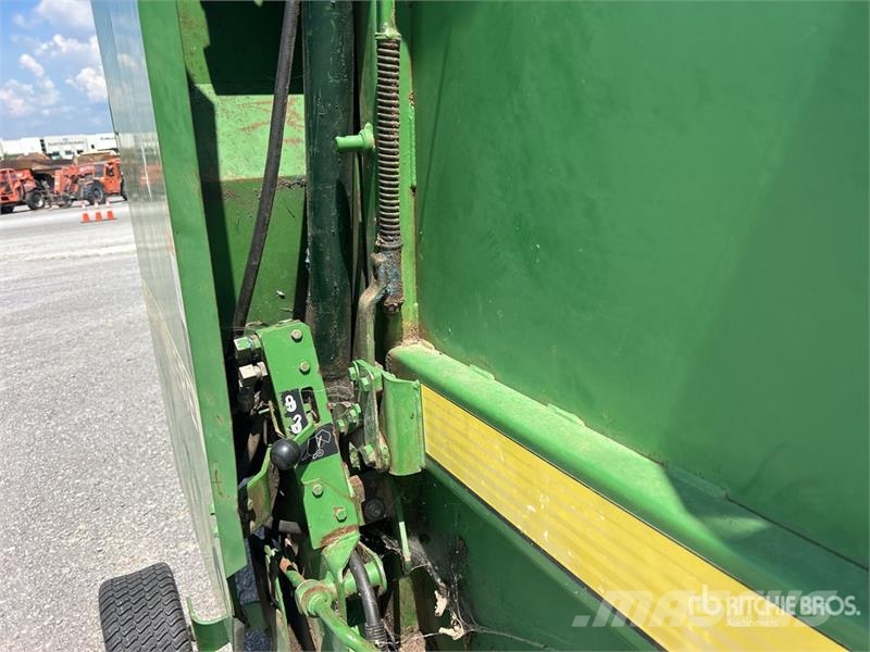 John Deere 466 Round Baler Pyöröpaalaimet
