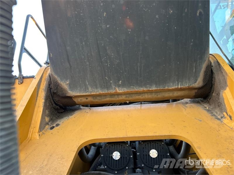 John Deere 470G LC Tracked Excavator Kāpurķēžu ekskavatori