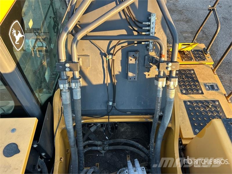 John Deere 470G LC Tracked Excavator Kāpurķēžu ekskavatori