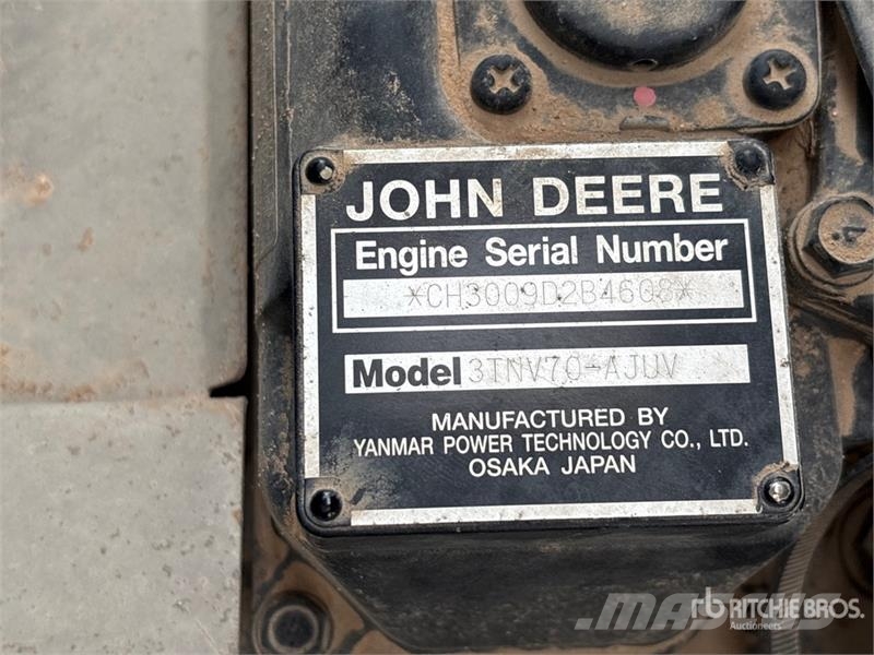 John Deere 4x4 Utility Vehicle Maquinaria para servicios públicos