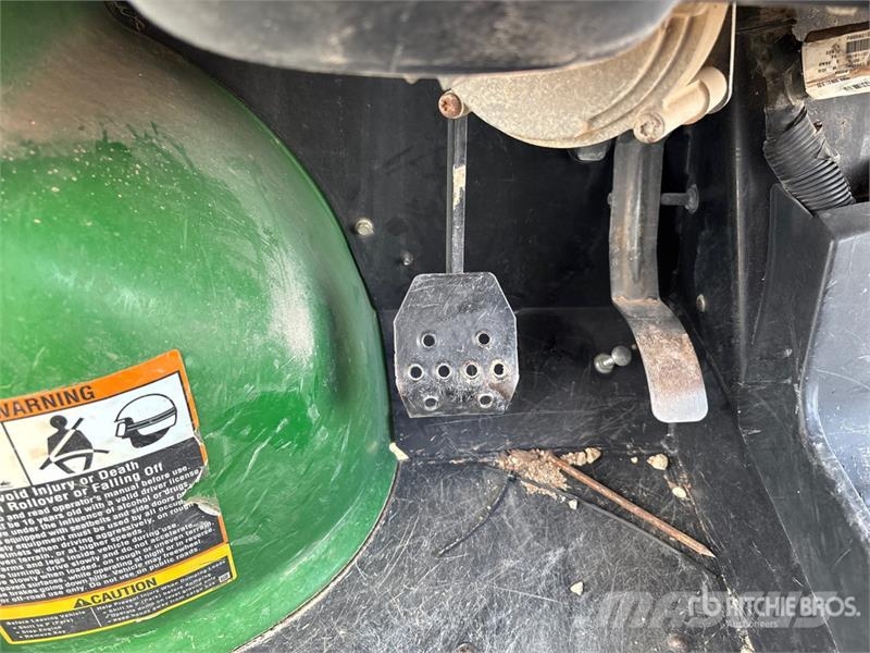 John Deere 4x4 Utility Vehicle Maquinaria para servicios públicos