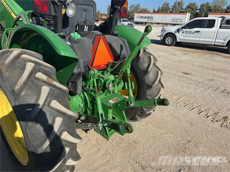 John Deere 5045E 4WD Tractor Tractors