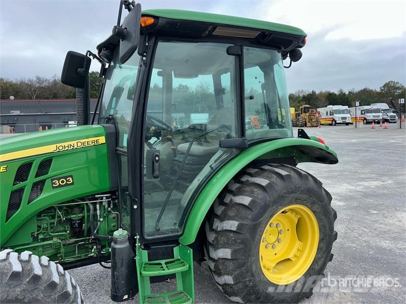 John Deere 5075E Kompakt traktorok