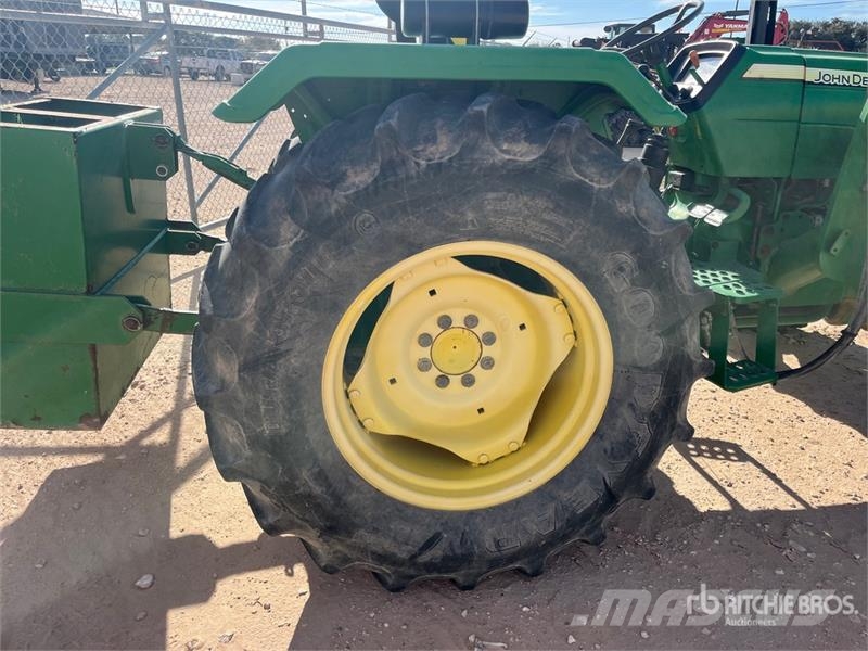 John Deere 5075E Manjši traktorji