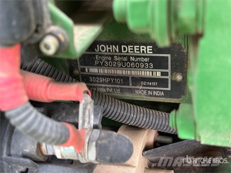 John Deere 5075E Compacttrekkers