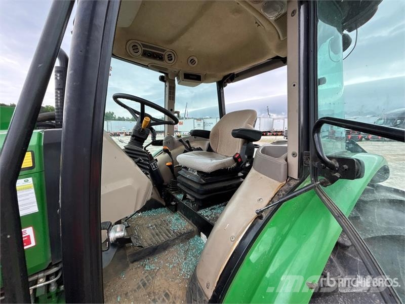 John Deere 5075E Kompakttraktorer