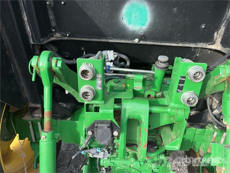 John Deere 5075E Compact tractors