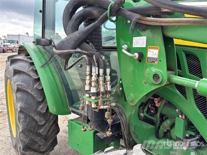 John Deere 5075E Kompakttraktorer