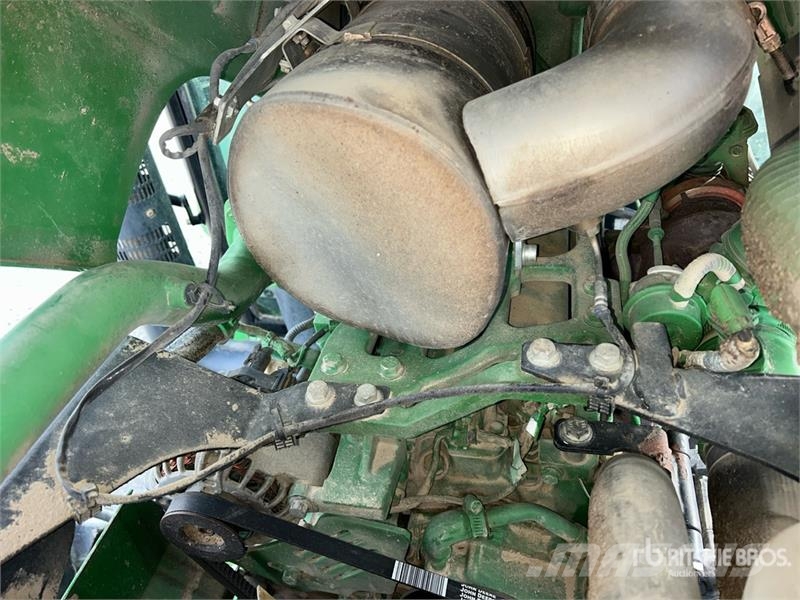 John Deere 5075E Compact tractors
