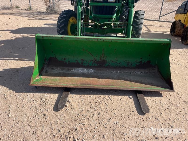 John Deere 5075E Manjši traktorji