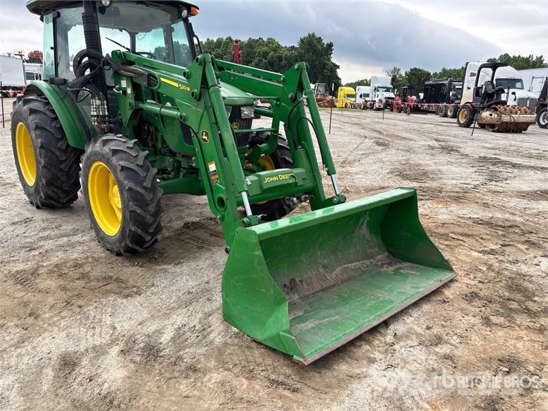 John Deere 5075E Kompakttraktorer