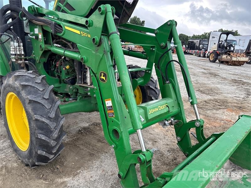 John Deere 5075E Kompakttraktorer