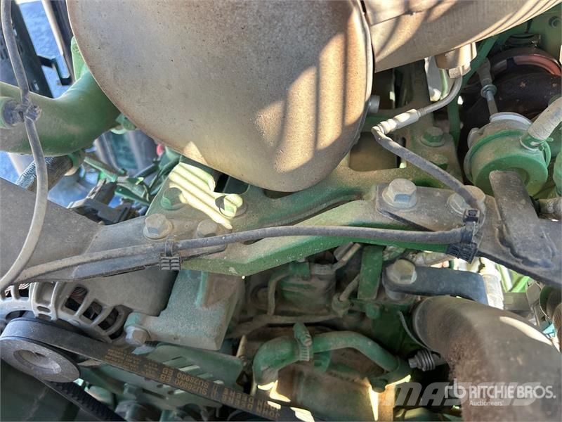John Deere 5075E Compacttrekkers
