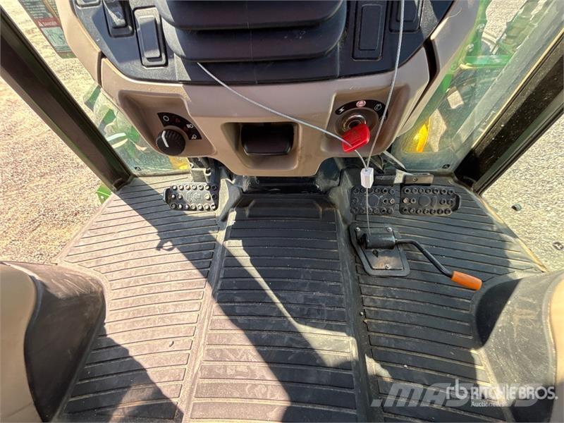 John Deere 5075E Compacttrekkers