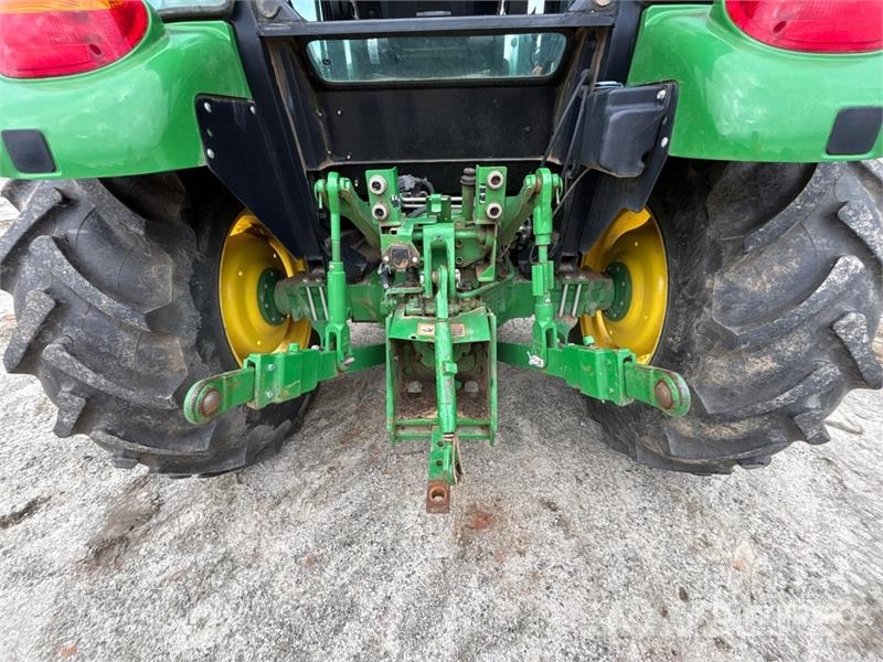 John Deere 5075E Compacttrekkers