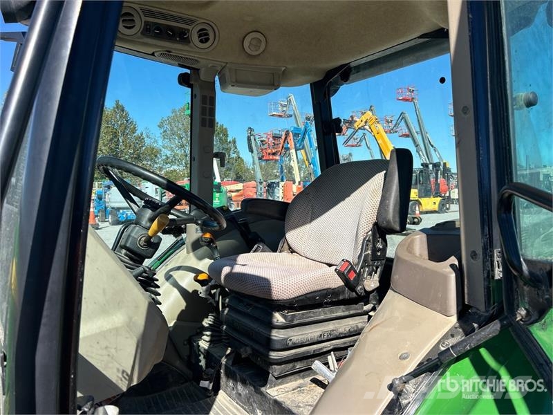 John Deere 5075E Compacttrekkers