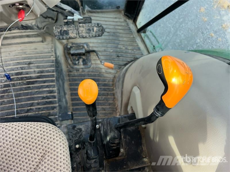 John Deere 5075E Compact tractors