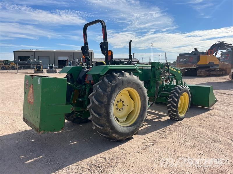 John Deere 5075E Manjši traktorji