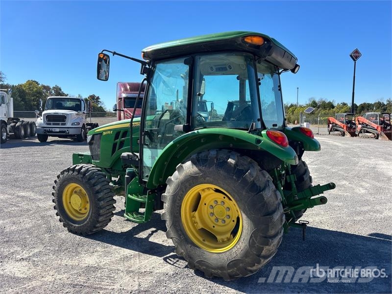 John Deere 5075E Compacttrekkers
