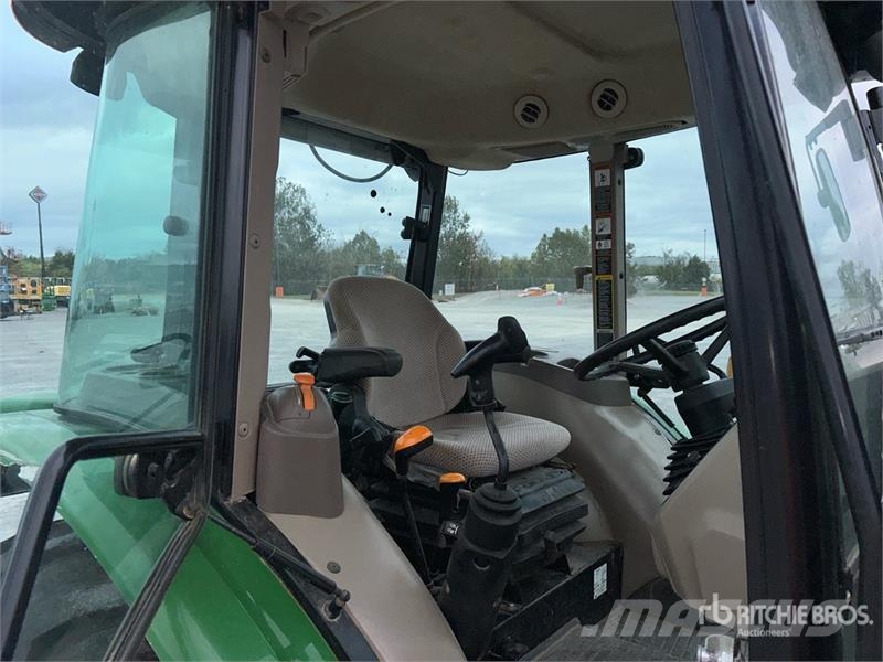 John Deere 5075E Kompakt traktorok