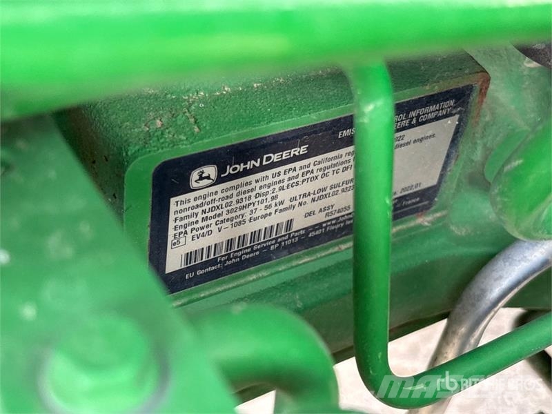 John Deere 5075E Compacttrekkers