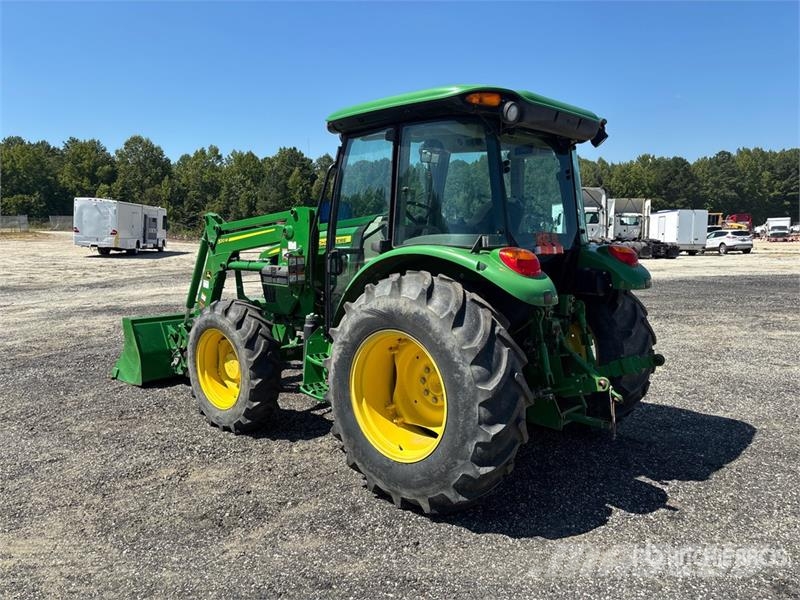 John Deere 5075E Compacttrekkers
