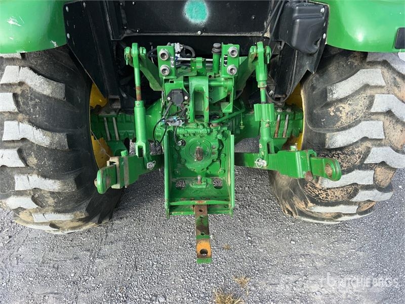 John Deere 5075E Compact tractors