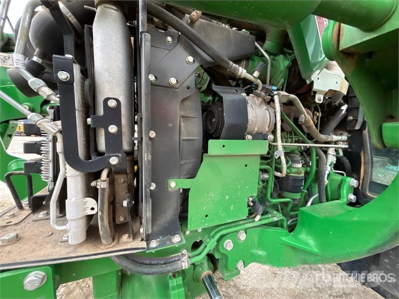 John Deere 5075E Compacttrekkers