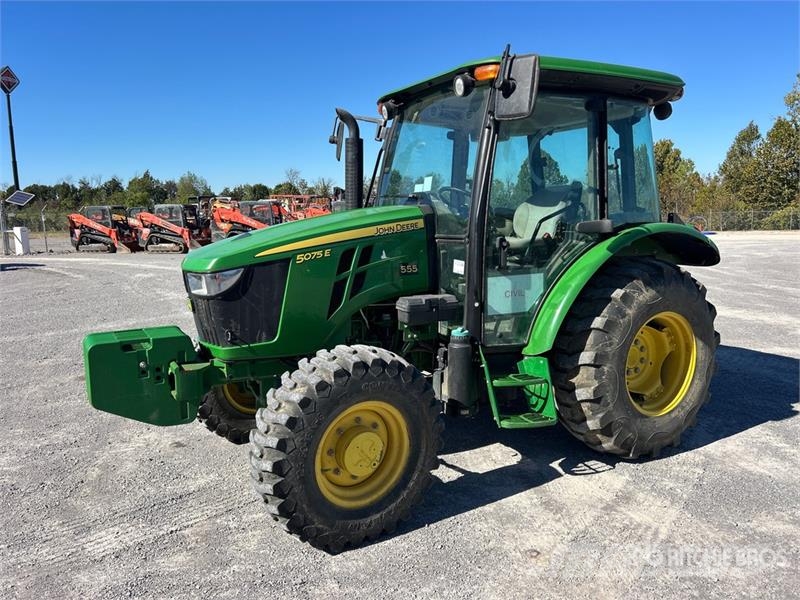 John Deere 5075E Compacttrekkers