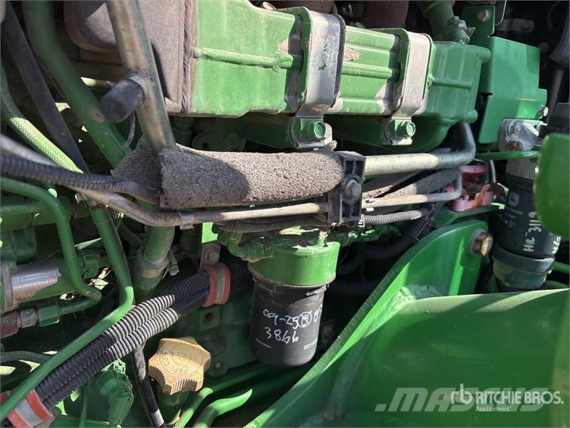 John Deere 5100E الجرارات