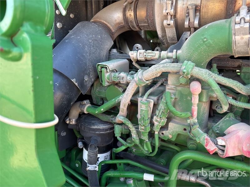 John Deere 5100E الجرارات