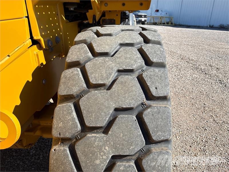 John Deere 524 P-Tier Læssemaskiner på hjul