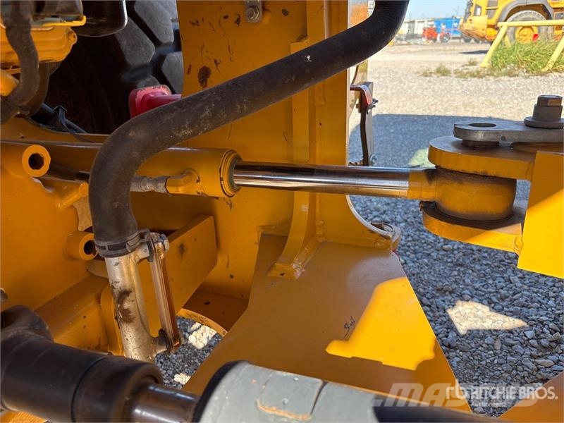 John Deere 524 P-Tier Læssemaskiner på hjul