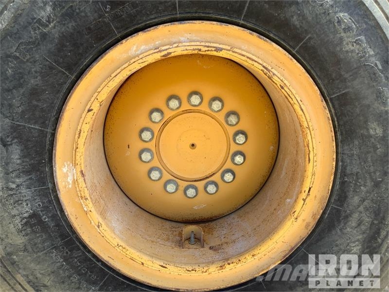 John Deere 524K Фронтальные погрузчики