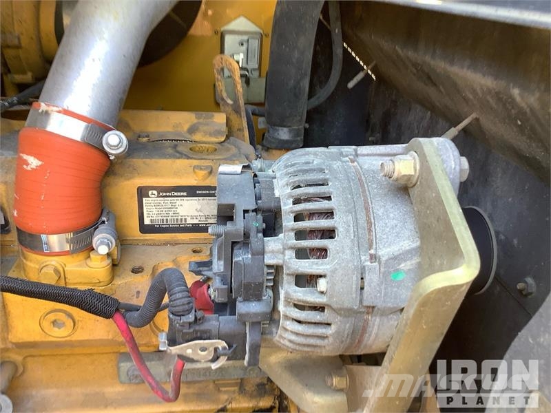 John Deere 524K Фронтальные погрузчики