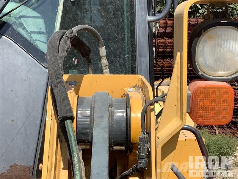 John Deere 524K Фронтальные погрузчики