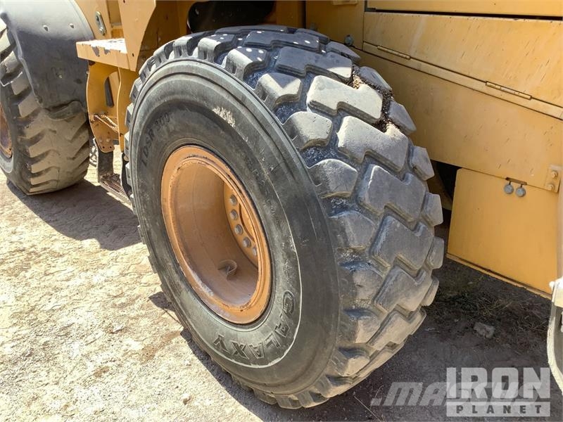 John Deere 524K Фронтальные погрузчики