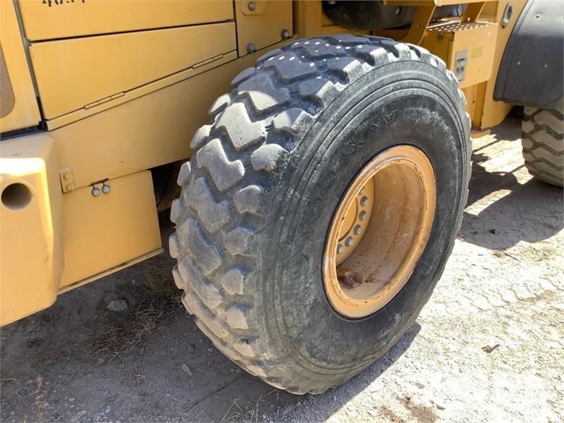 John Deere 524K Фронтальные погрузчики