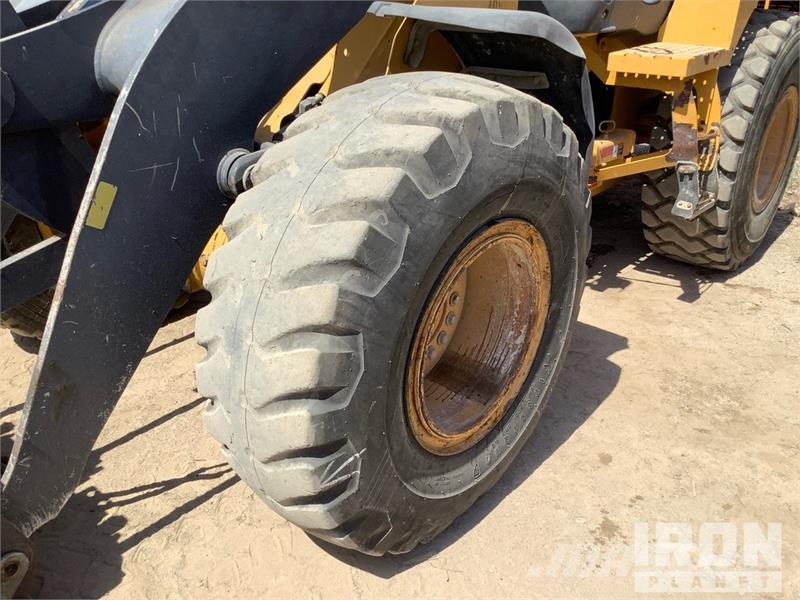 John Deere 524K Фронтальные погрузчики