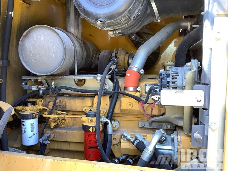 John Deere 524K Фронтальные погрузчики